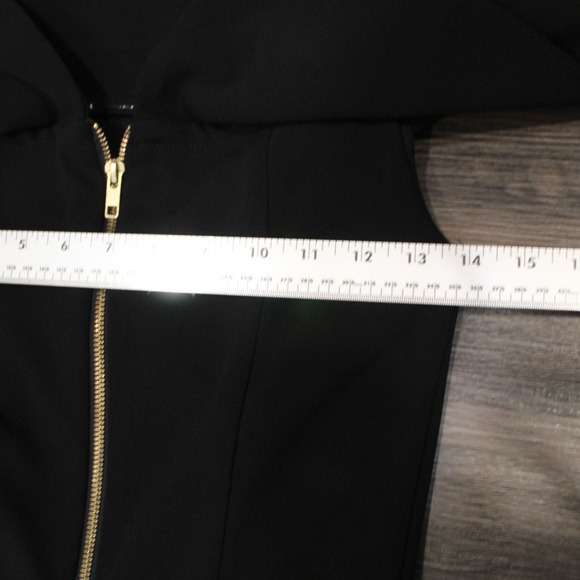 Betsy Adam Black‎ Off-the-Shoulder Ruffle Maxi Dress Formal Gown - Picture 6 of 14